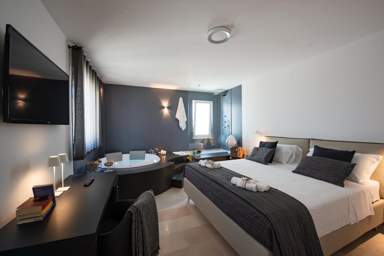 Suite1212 - Rattazzi Monopoli Bagian luar foto